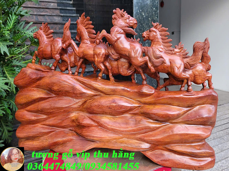 tượng bát mã trạm khắc thủ công tinh xảo