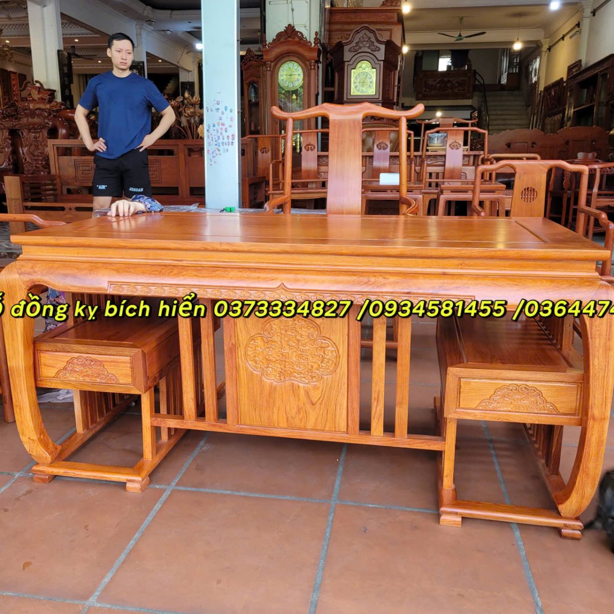 bộ bàn trà trơn gỗ gõ đỏ -sự tinh tế sang trọng đến từ thiết kế đơn giản