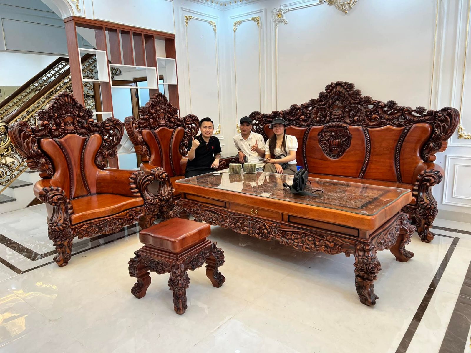 bộ ghế hoàng gia mau tân cổ điển độc đáo