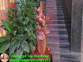 Khám phá bí ẩn Tượng Song Mã Gỗ Hương Ta – Điểm Nhấn Phong Thủy Mạnh Mẽ