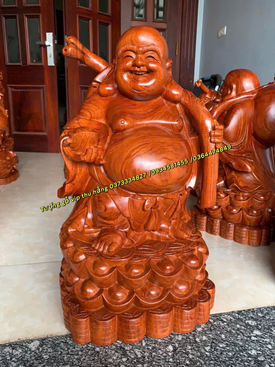 tượng phật di lạc khôrng lồ