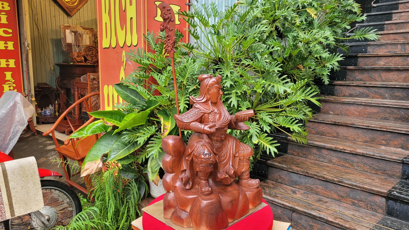 tượng quan công ngồi đọc sách- trấn trạch, trừ tà