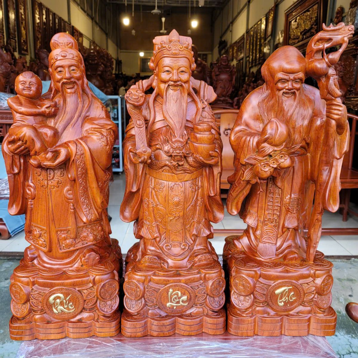 BỘ TƯỢNG TAM ĐA GỖ HƯƠNG ĐÁ